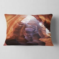Antelopa Canyon Canyon s ljubičastom sunčevom svjetlošću - Moderni pejzažni tiskani jastuk za bacanje - 12x20